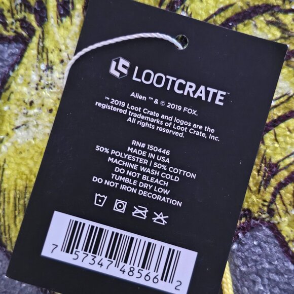 Loot Crate Exclusive Alien Washcloth NWT! - Picture 6 of 8